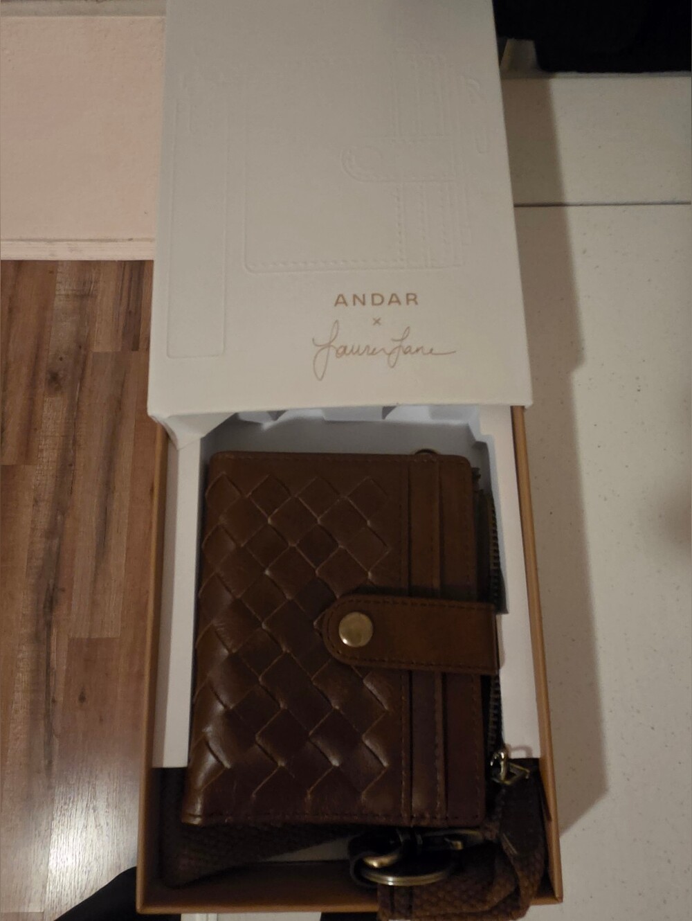 NIB Andar Lo Wallet - Picture 2 of 3